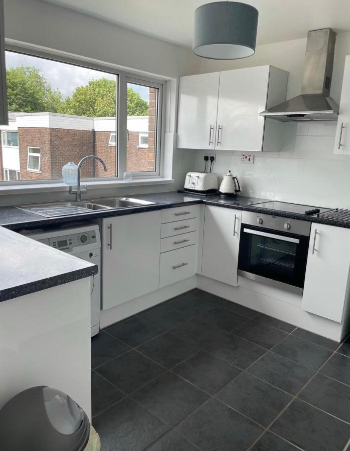 Appartement Cozy Flat 15 Mins From City Centre With Parking à Cardiff Extérieur photo